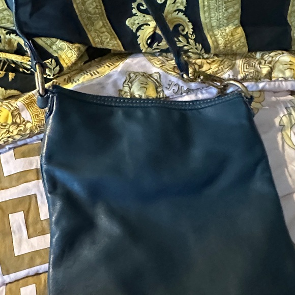 Marc Jacob’s  Blue Leather Crossbody Bag - Picture 4 of 9